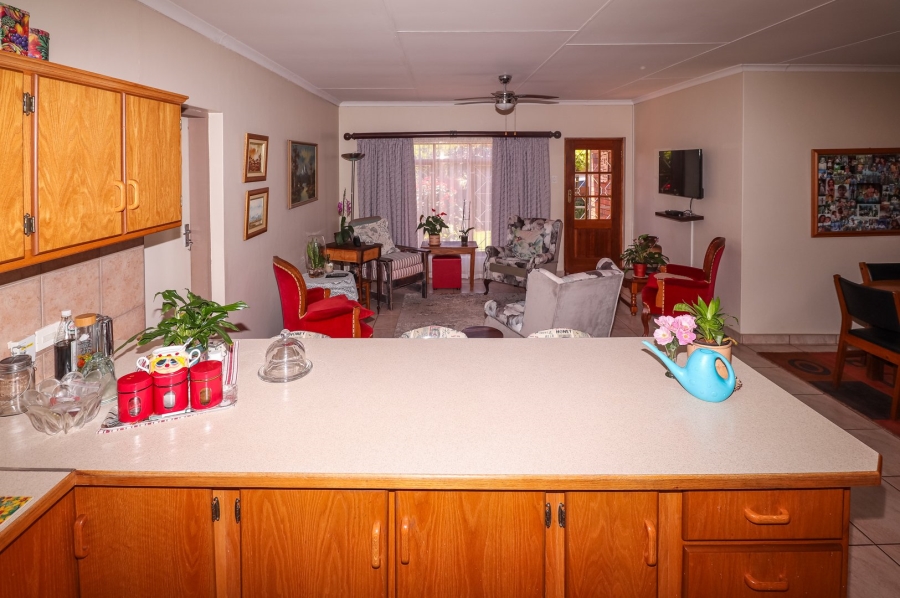 3 Bedroom Property for Sale in Flamwood North West